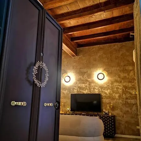 Apartment Dechiari21 Boutique *