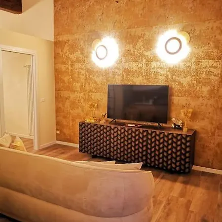 Dechiari21 Boutique Apartment