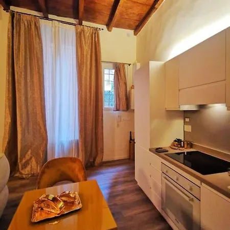Dechiari21 Boutique Bologna